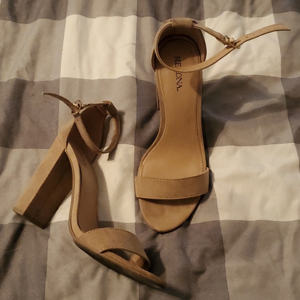 Merona Nude Suede Pumps